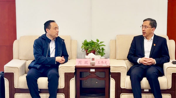青島國際投資有限公司黨委書記、董事長 王偉光會見歡創(chuàng)科技總經理周琨